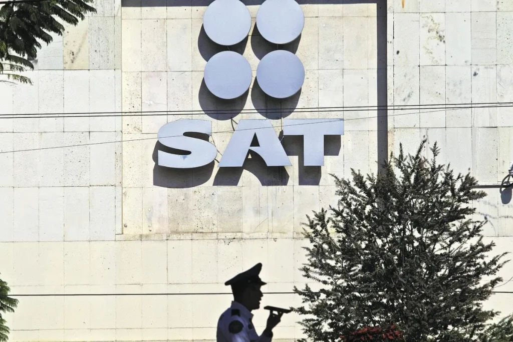 Inscripción de contribuyentes creció 135% al cierre de julio: SAT