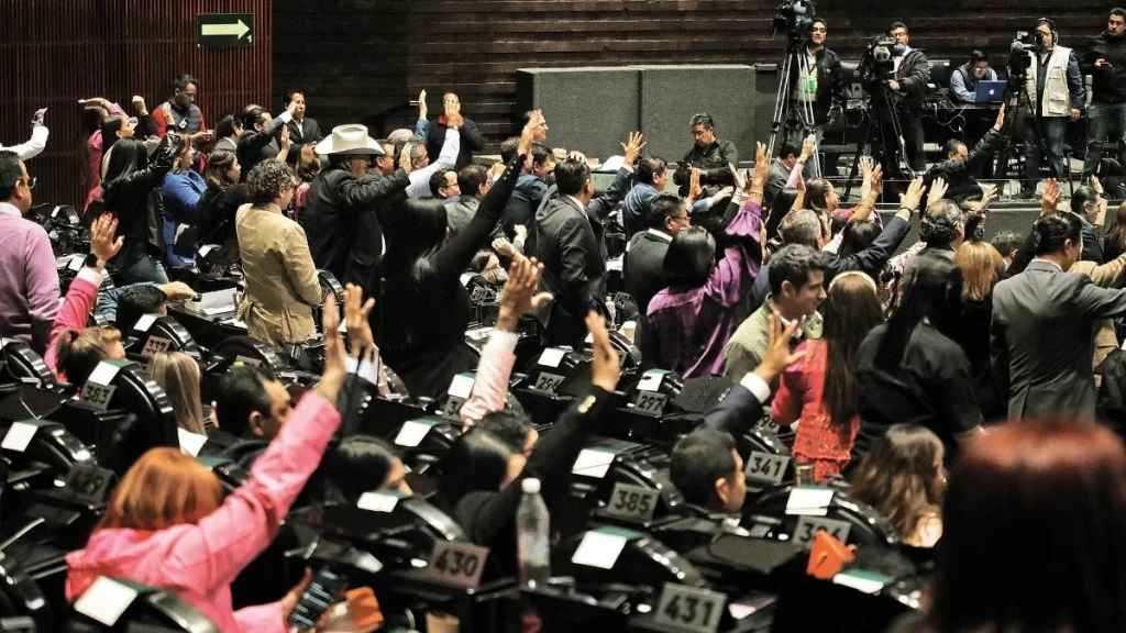 Diputados recetan pomada fiscal a Pemex y a ahorradores