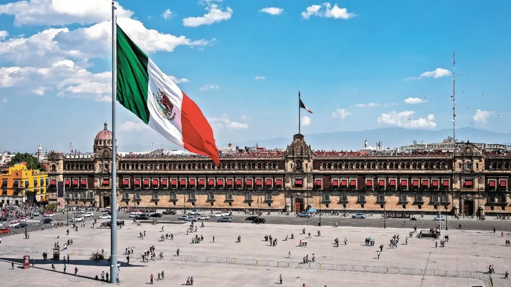 PIB de México crecerá 2.7% en el 2024