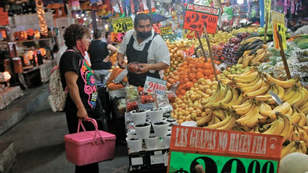 Inflación en México inicia el 2024 acelerándose a 4.90%; hila 5 quincenas al alza