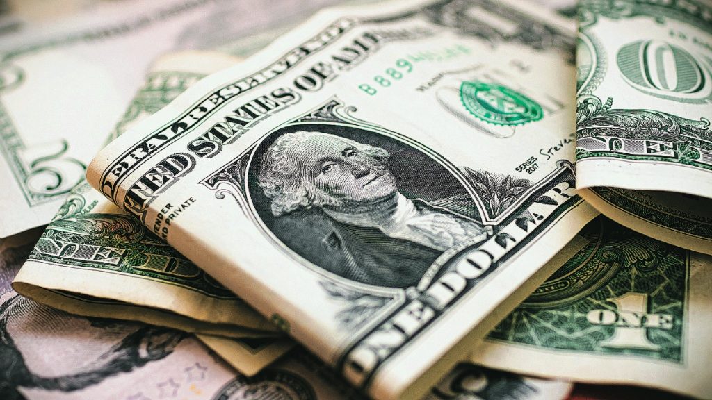 Precio del dólar hoy 2 de agosto de 2024: Peso sigue cayendo