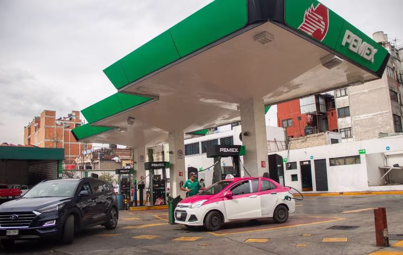 ¡A llenar el tanque! Hacienda sube el estímulo fiscal a gasolinas Magna y Premium.