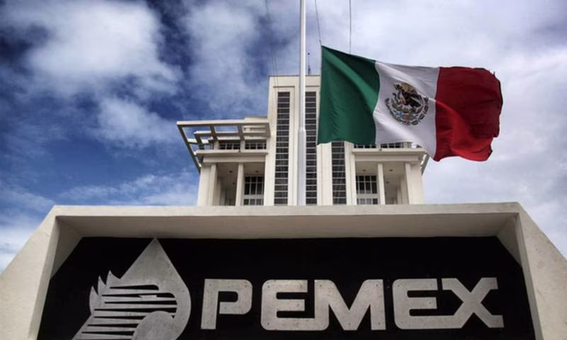 Pemex, ¿en números rojos? Deuda con proveedores y contratistas se dispara 37.2% en septiembre