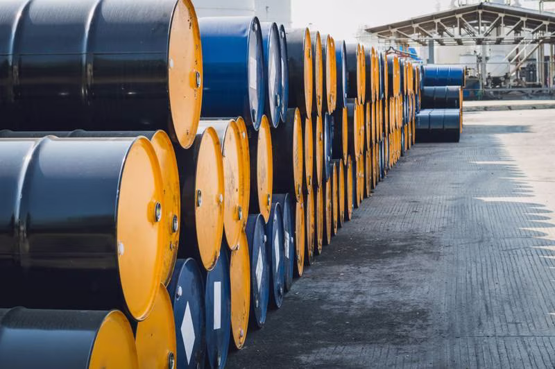 Petróleo al alza: Mezcla mexicana sube 1.99% ante tensiones en Medio Oriente